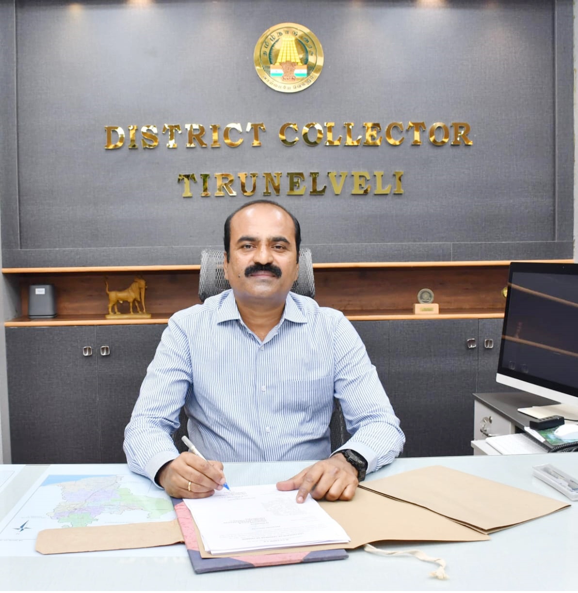 Dr .  R.Sukumar,I.A.S